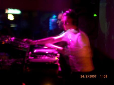 Amo 23/02/07: Tom SNARE live