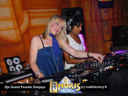 Female Deejays liva @ Amoxis : Photos de JP